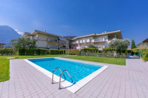 Torbole Relax, Pool & Balcony Apartment - Happy Rentals Nago-Torbole